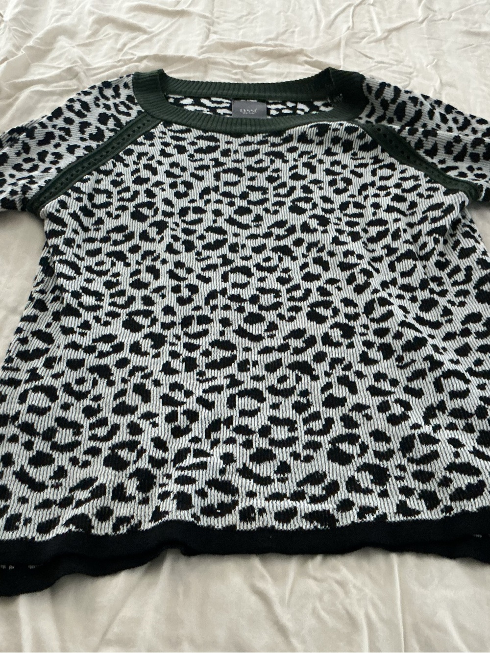 Lysse Black & White Leopard Short Sleeve Knit Top
